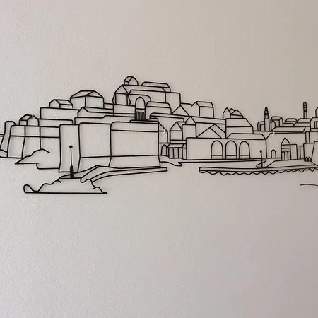 Cinema Close To Port *