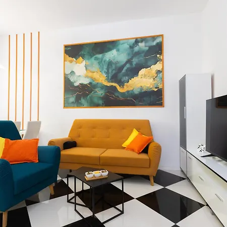 Appartement Cinema Close To Port *