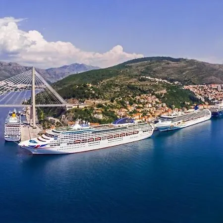 Apartmán Cinema Close To Port