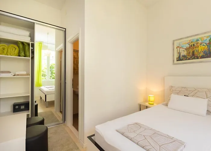 Cinema Close To Port Apartmán *