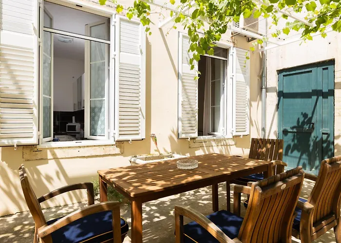 Cinema Close To Port Apartament *