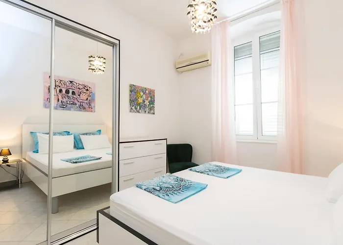 Apartament Cinema Close To Port