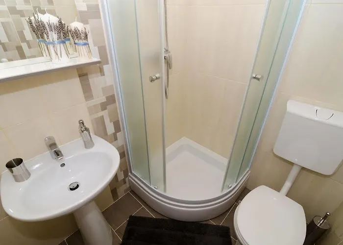 Cinema Close To Port * Dubrownik