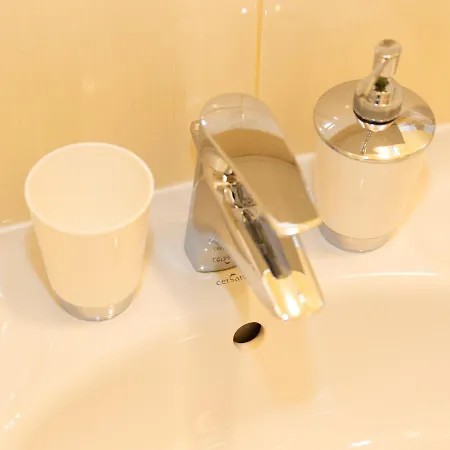 Cinema Close To Port * 杜布罗夫尼克