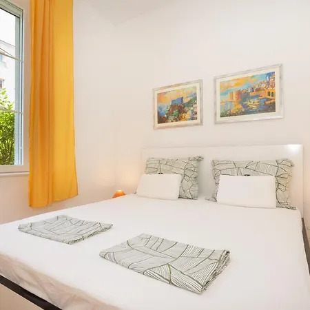 Cinema Close To Port 杜布罗夫尼克