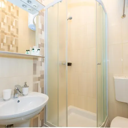 Cinema Close To Port *